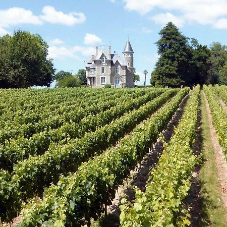 Chateau Breduriere Moutiers-sur-le-Lay Exterior foto